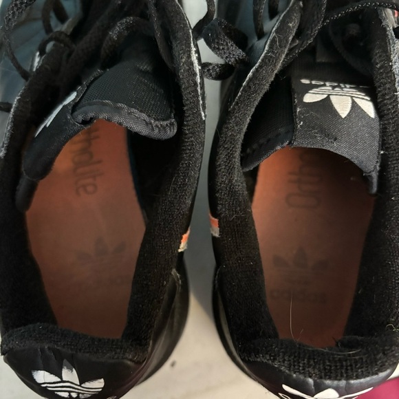 Adidas continental ‎ 80 black big girls shoes in size 4 - Picture 7 of 10